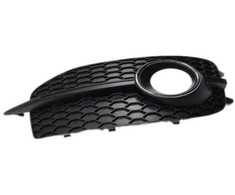 VAG AUDI Q3 oro kreipiančiosios grotelės dešinėje originalios 8U080768682DSP9