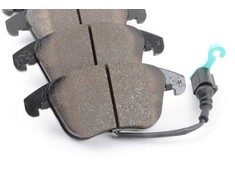 VAG "Audi Q3" priekinių diskinių stabdžių trinkelių rinkinys originalus 5N0698151C