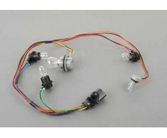 VAG AUDI Q5 08-16 Naujas galinis apatinis uodegos žibinto laikiklis su kabeliais 8R0945221B