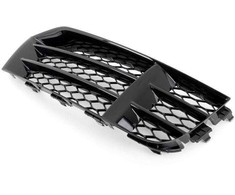 VAG AUDI RS5 10-16 Priekinio bamperio apatinės grotelės, juodos, dešinės, originalios 8T0807682F