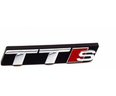 VAG AUDI TT 8S Priekinis Buferis Radiatoriaus Grotelės Emblema Ženklelis 8S0853736A2ZZ NAUJAS ORIGINALUS