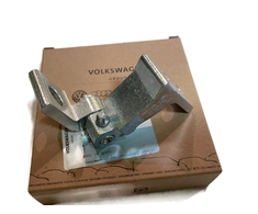 VAG AUDI TT Dešinysis durų vyris originalus 8J0831402A