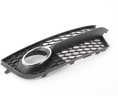 VAG AUDI TT MK2 (11-14) 8J Priekinio bamperio rūko grotelės kairės pusės N/S originalios 8J0807681H