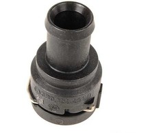 VAG Audi Volkswagen VAICO radiatoriaus aušinimo skysčio žarnos adapteris apatinis V109858 3B0122291B originalus