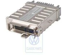 VAG Benzino Variklio Valdymo Modulis Golf Mk2 Jetta Mk2 Passat B2 Originalus 893907383C