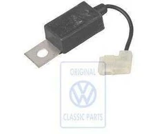 VAG Decoupling Kapacitorius Derby Mk1 Polo Mk1 Passat B1 B2 Originalus 063903291