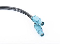 Vag Dvigubas Adapterius Aerial Lead Audi A3 A4 Q7 000098713A Originalus