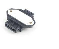 VAG Galios stiprintuvas Audi A3 A4 A6 A8 Volkswagen Golf Passat Originalus 4D0905351