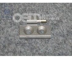 Vag Hinge Bracket Skoda Octavia 2004 2009 Originalus 181831406