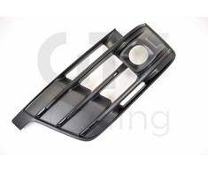 VAG NAUJAS ORIGINALUS AUDI Q7 PRIEKINIS BUFERIS DEŠINIS O/S APATINIS ORA GIDAS GROTELĖ 4M0807682EGXE