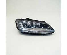 VAG OEM VOLKSWAGEN JETTA MK6 PRIEKINI DEŠINIS ŽIBINTAS 5C7941006K 2016 ORIGINALUS