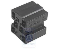 Vag Plug Išjungiklis Su Plokščiais Kontaktai Golf Mk3 Passat B3 T4 Vento Originalus 701941997