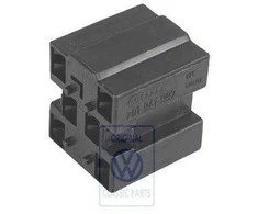 Vag Plug Išjungiklis Su Plokščiais Kontaktai Golf Mk3 Passat B3 T4 Vento Originalus 701941997
