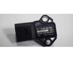 VAG Slėgio jutiklis Audi RS6/RS6 plus/Avant Quattro 4F 038906051F Originalus 038906051F Audi RS6 q