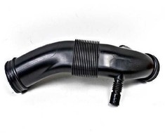 VAG Siurblio Vamzdis Audi A4 Avant 2001 2008 Originalus 06B129627AB