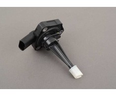 VAG Tinka Audi A4 A5 A6 Volkswagen Jetta - Variklio alyvos lygio jutiklis - HELLA 013680041