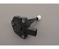 VAG Tinka Audi A4 A5 A6 Volkswagen Jetta - Variklio alyvos lygio jutiklis - HELLA 013680041