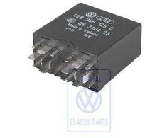 Vag Variklio Valdiklis Caddy Mk2 Polo 6N 6N2 028906125C