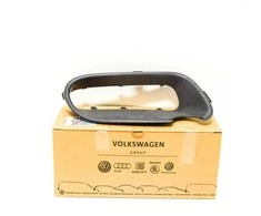 VAG VOLKSWAGEN TOUAREG 7L Kairės priekinės žibintų groteles 7L6853663E9B9 NAUJA ORIGINALI