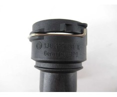 VAG VW 1M 1J aušinimo skysčio žarnos adapterio viršutinė jungtis originali 1J0122291K