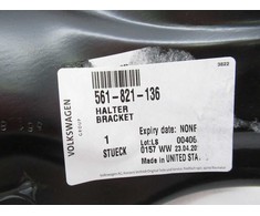 VAG VW Passat A32 kronšteinas - sparno dešinysis originalus 561821136