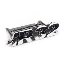 VAG VW Golf MK4 MK5 priekinės grotelės Chrome Juodas R32 emblema su ženkliuku originali 1J6853679DPWV