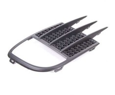 VAG VW GOLF R32 ventiliacinės grotelės dešinėje pusėje originalios 5K0853666C9B9
