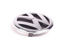 VAG VW GOLF VII MK7 priekinės radiatoriaus grotelės emblema ženkliukas originalus 5K0853601FULM