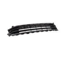 VAG VW priekinio bamperio apatinė centrinė juoda grotelė 5C6853677Q9B9