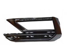VAG VW priekinio bamperio apatinės grotelės kairėje originalios 5NA853665E041