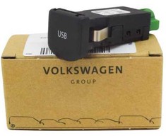 Volksvagen POLO 6C USB lizdas su dangteliu originalus 6C0035249B