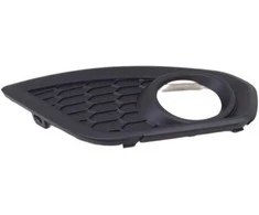 VOLVO C30 priekinio bamperio dešiniojo rūko žibinto apdaila originali 31298172