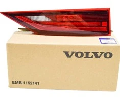 VOLVO V90 MK2 galinis dešinysis bagažinės durų žibintas originalus 32293884