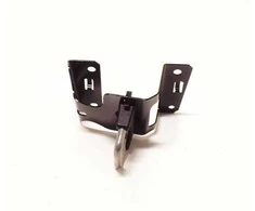 VOLVO XC40 variklio dangčio kairės pusės užrakto apkabos fiksatorius originalus 32244456