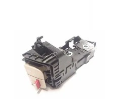 VOLVO XC70 P24 galinės sėdynės kairės pusės užraktas Originalus 39852156