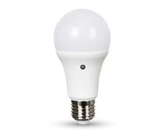 9W E27 2700K 806lm LED lemputė šilta balta šviesa su šviesos sensoriumi