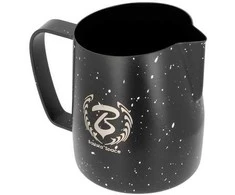 Barista Space - 450 ml Star Night Juodas Milk Jug 2.0