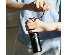Kavamalė Hario - Hand Grinder CGP-2-B PRO - Juodas