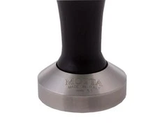 Nerūdijantis plienas tamper with a wooden handle Motta, 53 mm – Juodas