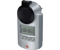 Laikmatis įžemintiems lizdams, nustatymas 12, 24 val., ekranas, 20 skirtingų programų, 240V / 16A / 3680W, NiMH baterijos, naminių gyvūnų apsauga, IP 44 Brennenstuhlinė / GT-464