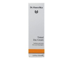 "Dr. Hauschka" atspalvį suvienodinantis veido kremas 30ml