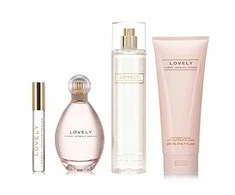 Sarah Jessica Parker Lovely rinkinys moterims (EDP, 100 ml + EDP, 15 ml + kūno losjonas, 200 ml + dušo želė, 200 ml)