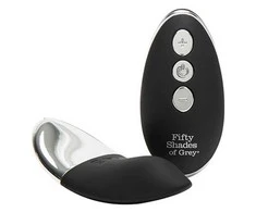 Fifty Shades of Grey „Fifty Shades of Pilkas“ – „Relentless Vibrations“ nuotolinio valdymo kelnaitės Vibe