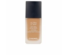 Chanel Ultra Le Teint Flawless Finish Fluid Foundation ilgai išliekanti tobulinanti kreminė pudra, matinis švytintis efektas, atspalvis: BD121, 30 ml