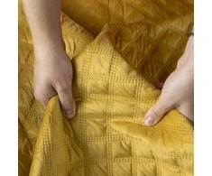 Velveto lovatiesė VELVI SAFFRON, 220x240 cm (garstyčių)