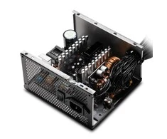 ADATA XPG PYLON 750W