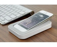 BlueLounge Saidoka darbostalio įkroviklis iPhone 5, 5S Baltas