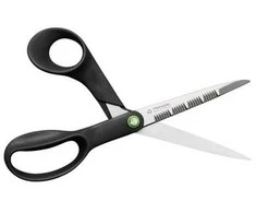 Universalios žirklės Fiskars ReNew 1074545; 21 cm