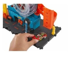 Mattel Hot Wheels rinkinys „Besisukanti padangų gamykla“
