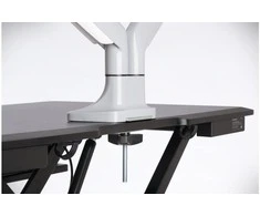 Leitz Kensington K55470EU stalinis plokščiųjų ekranų laikiklis 81,3 cm (32") Gnybtas / varžtai Pilka, Sidabras